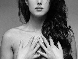 에로틱 한 영상 채팅 MalenaScordia