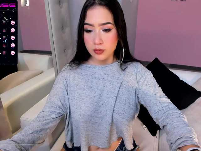 사진 ManuelaFranco Help me unwrap the gifts I got hidden between my legs for you! | Squirt @ goal | Lovesense full control 300tkns ▲@pvtOpen 134