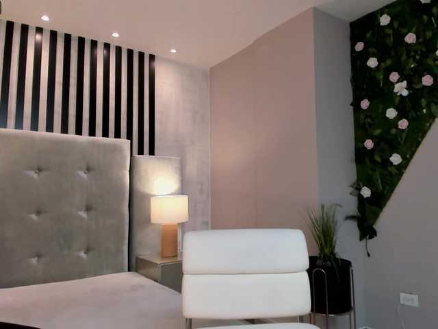 방송 스크린 샷 ManuelaVega