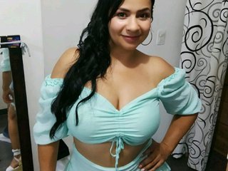에로틱 한 영상 채팅 VALENTINA390