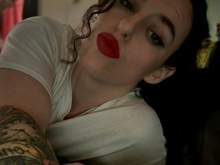 에로틱 한 영상 채팅 MariahjSav95