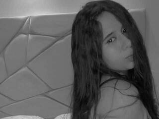 에로틱 한 영상 채팅 Marian-gomex