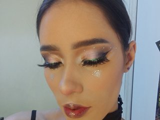 에로틱 한 영상 채팅 Naomiheart