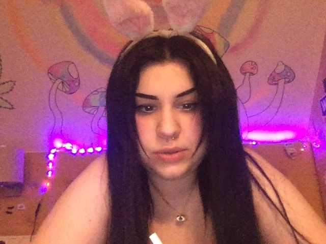 사진 MarianaWillss Help me to get 500 tokens babes:*