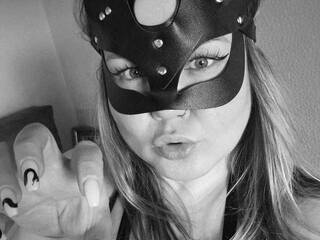 에로틱 한 영상 채팅 MariKyri