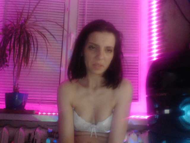 방송 스크린 샷 MarinaQwert