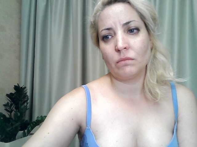 사진 mariska-kiska look at camera 25, show nipple 20, show breast 40, open pussy 50, open ass 70, undress and show my holes 100 tokens