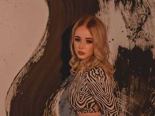 에로틱 한 영상 채팅 MarryChris