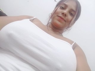 에로틱 한 영상 채팅 Martinaeliana01