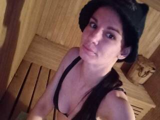 에로틱 한 영상 채팅 MartyCindy