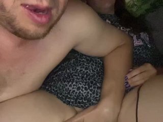 에로틱 한 영상 채팅 MaryandRobi