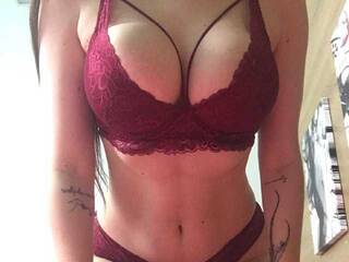 에로틱 한 영상 채팅 MaryMoore