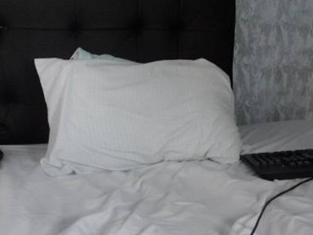 방송 스크린 샷 MashaEvans