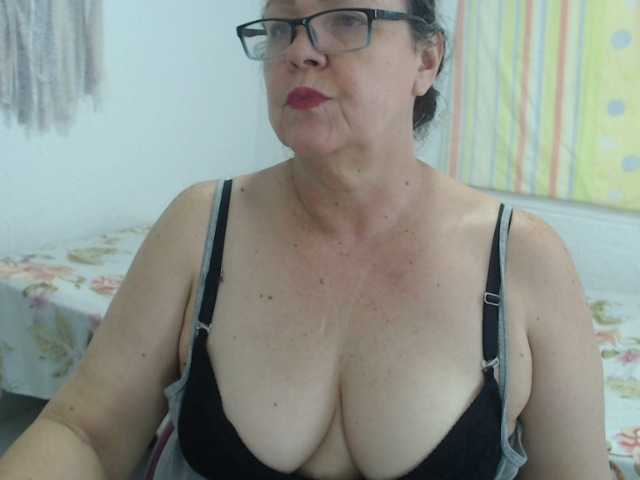 사진 maturekarime Mature woman hairy and bbw,: tits 30, pussy 35, ass 25, all naked 100, masturbate and cum 120