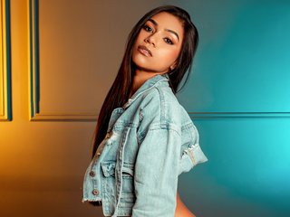 에로틱 한 영상 채팅 MauraGray