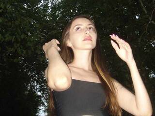 에로틱 한 영상 채팅 May-Rose