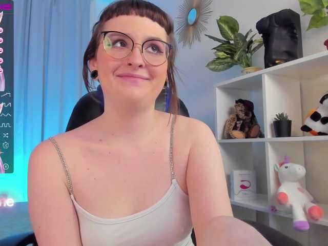 방송 스크린 샷 Maya-Hain