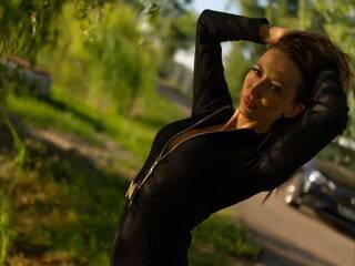 에로틱 한 영상 채팅 MayaHipnoteyes