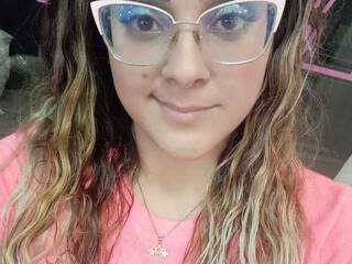 에로틱 한 영상 채팅 MayaMartins