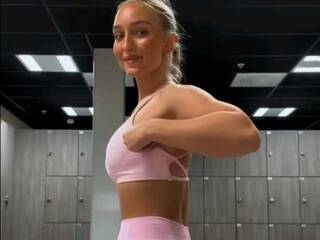 에로틱 한 영상 채팅 VivienSabo