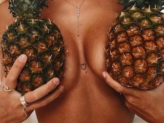 에로틱 한 영상 채팅 MeganColee