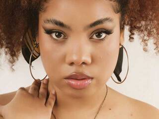 에로틱 한 영상 채팅 MeganRoux