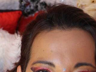 에로틱 한 영상 채팅 megghann