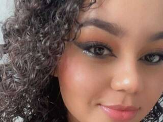 에로틱 한 영상 채팅 Meghan-Duff