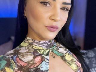 에로틱 한 영상 채팅 MelaniaSpike