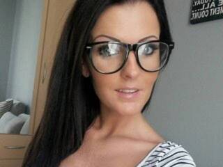 에로틱 한 영상 채팅 MelanieAn