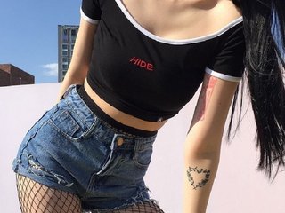 에로틱 한 영상 채팅 MelissaSweet1