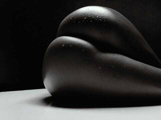 에로틱 한 영상 채팅 Mellanin9