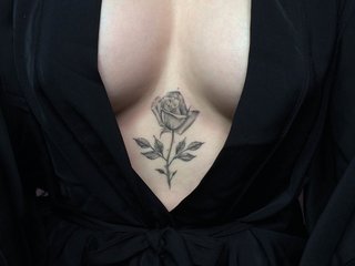 에로틱 한 영상 채팅 Mentita30
