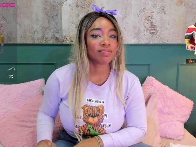 방송 스크린 샷 MiaBigBoobs