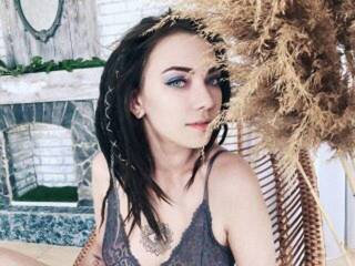 에로틱 한 영상 채팅 MiaMoons