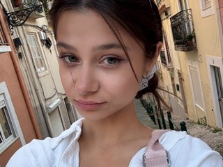 에로틱 한 영상 채팅 MiaRouxie