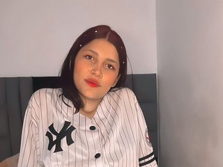 에로틱 한 영상 채팅 miathompson99