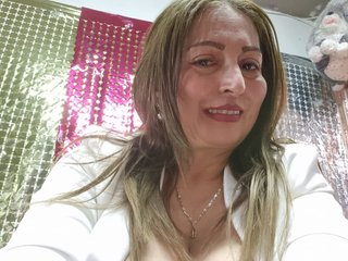 에로틱 한 영상 채팅 miatitsmature
