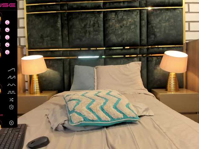 방송 스크린 샷 MiiaJones