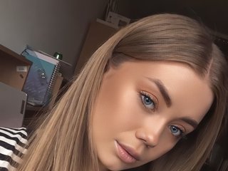 에로틱 한 영상 채팅 MilaFantasy