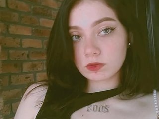 에로틱 한 영상 채팅 MilaFyre