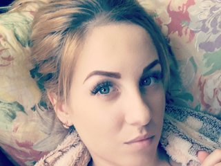 에로틱 한 영상 채팅 MillaJames