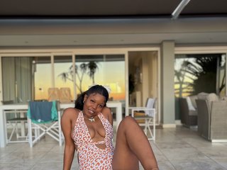 에로틱 한 영상 채팅 Mimiea