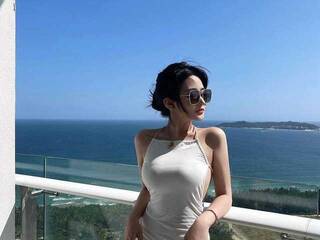 에로틱 한 영상 채팅 Mina23ii