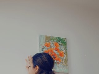 에로틱 한 영상 채팅 minnie-ella