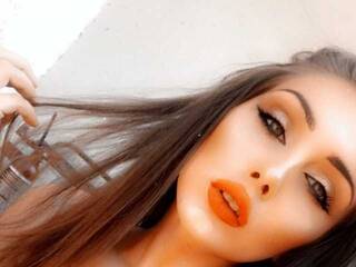 에로틱 한 영상 채팅 MiraBOMB