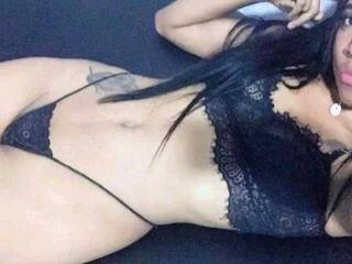 에로틱 한 영상 채팅 mischarlote02