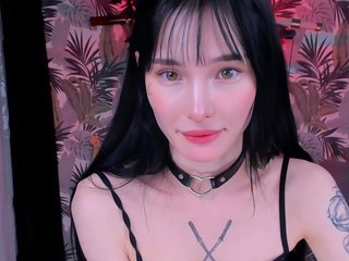 에로틱 한 영상 채팅 Mishakurtz