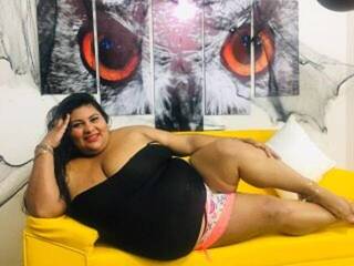 에로틱 한 영상 채팅 Missandre