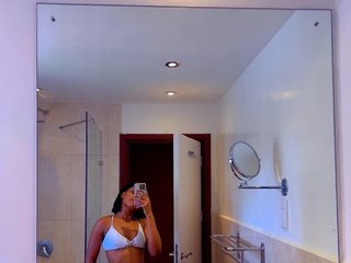 에로틱 한 영상 채팅 MissBehavin69